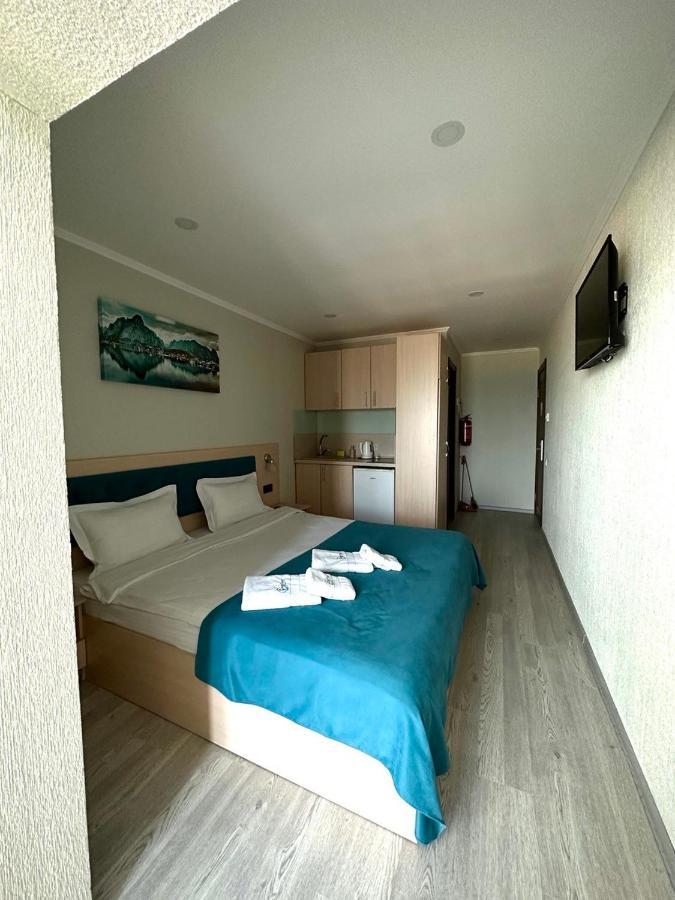 Apart-Hotel Poseidon Burlach'ya Balka Exterior photo